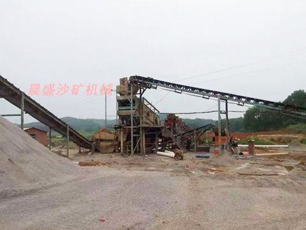 使用移動式製砂機械設備解決資源短缺.jpg